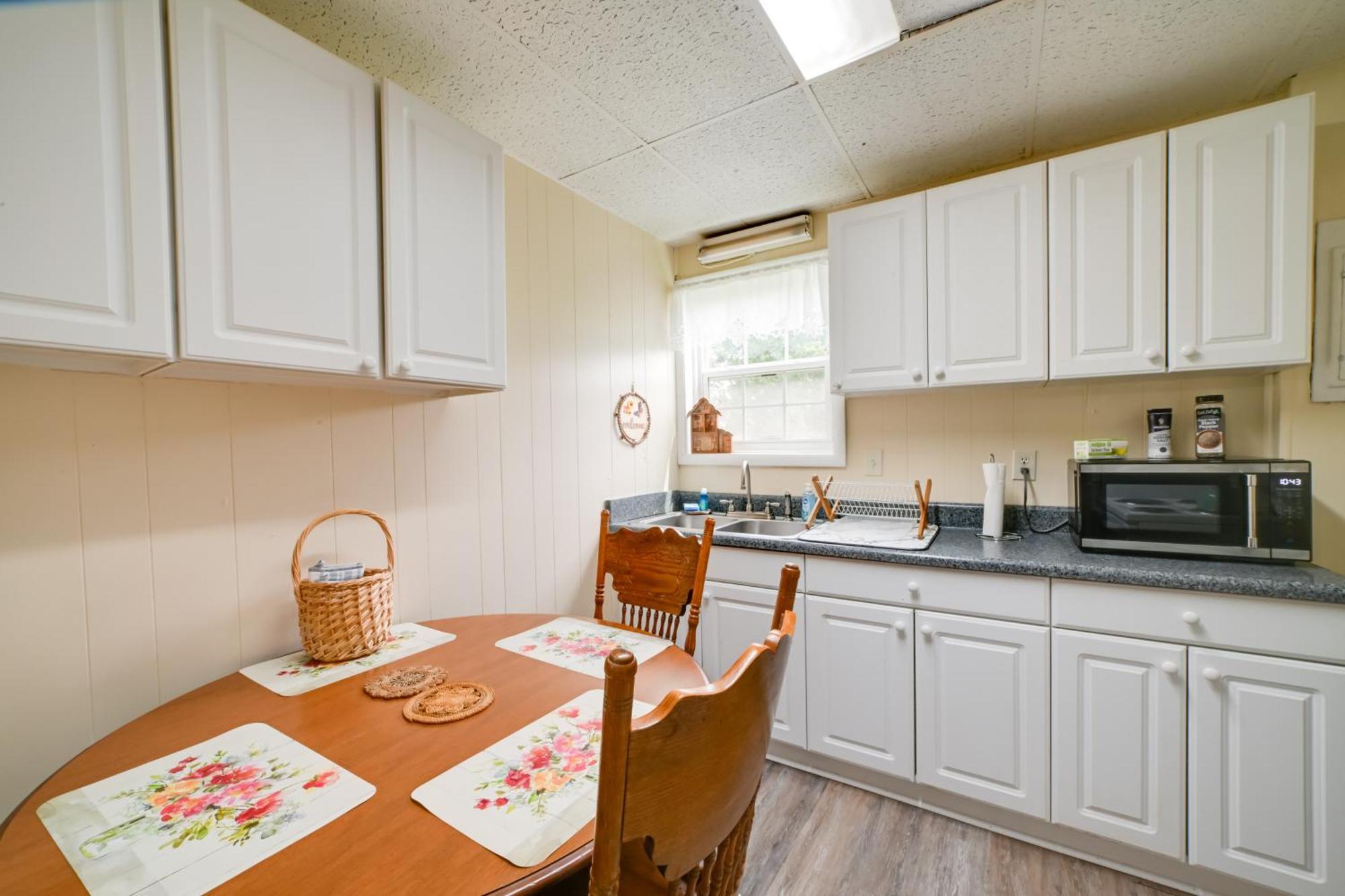 Serene Mcewen Cottage About 2 Mi To Golf Course! Екстериор снимка
